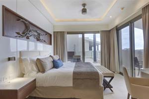 Diamond Club™ Presidential One Bedroom Ocean View Suite